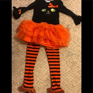 Halloween outfit little girls size 6 worn twice